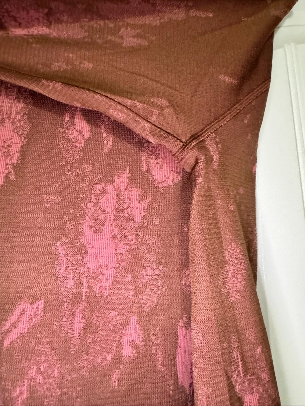Lululemon Swiftly Tech Long Sleeve Shirt Race Length Roasted Brown / Brier Rose - Picture 10 of 14